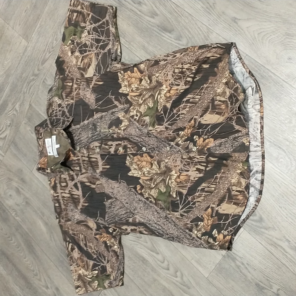 Men's Columbia Size L Large Button up Camo Short Sleeve Shirt 230